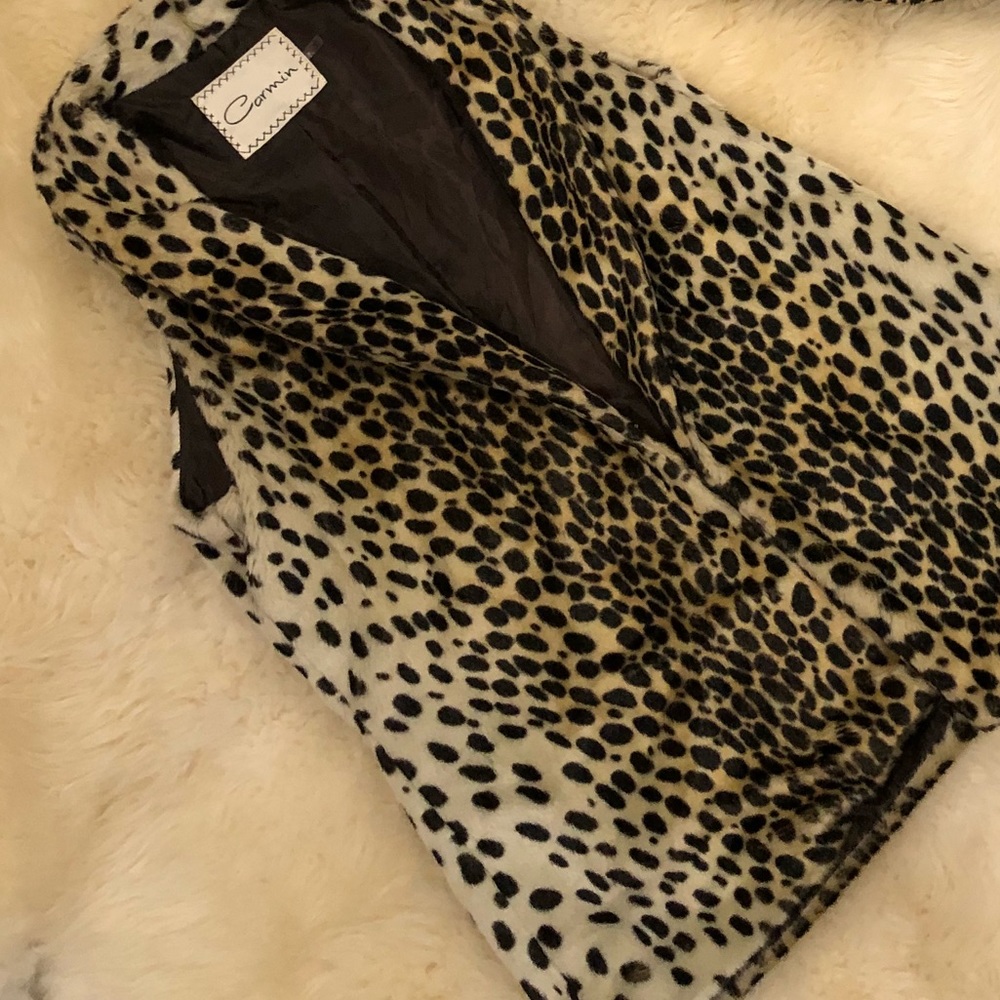 Leopard vest